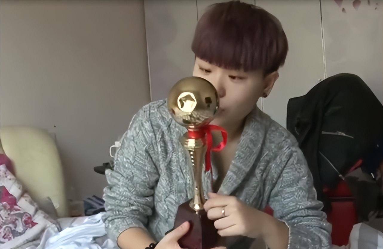 体校也对刘珈辰做出了相应的处分,即便她是射击比赛全国冠军,刘珈辰也