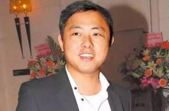 东北小伙闯澳门成亿万富豪,赌场开到美国,金立老板上门送钱_纪晓波