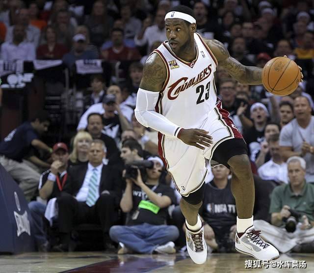 骑士与凯尔特人在季后赛交手5次,没有乐福,詹姆斯全都输了