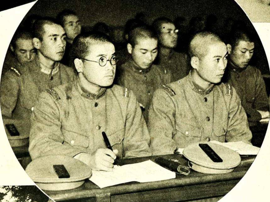 加藤_美军_日本