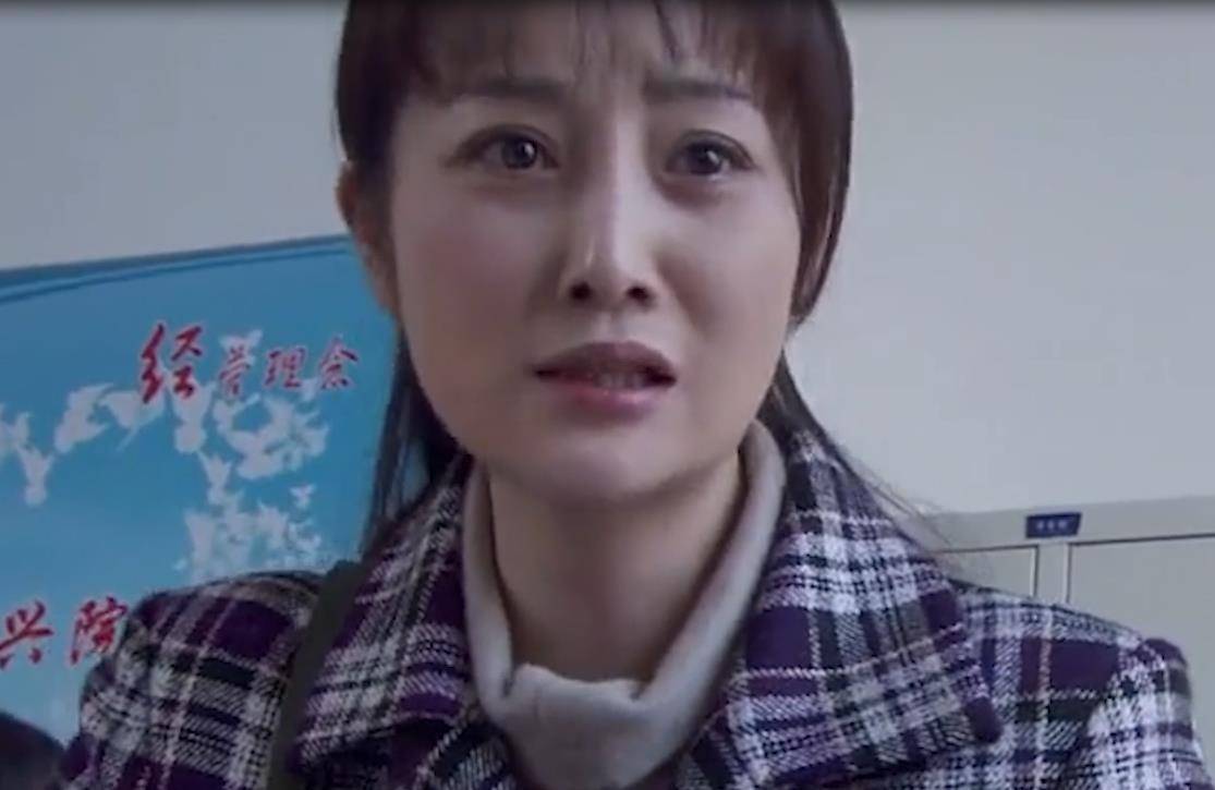 43岁母亲将子宫移植给22岁女儿,4年后创下医学奇迹_杨华_刘大刚_父母