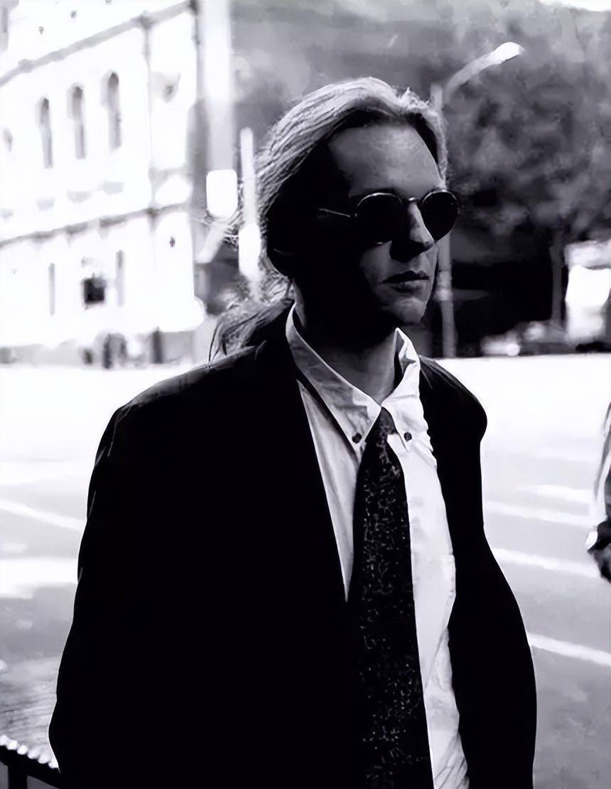 "阿桑奇要是生在中国就好了!"他到底做了什么,让美国深恶痛绝