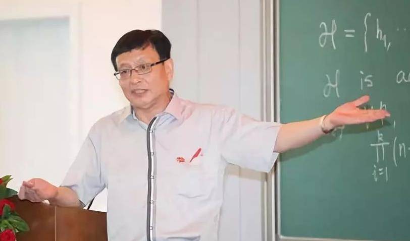 数学家张益唐:宁可在美国端盘子,也不愿回国当教授,晚年想回归