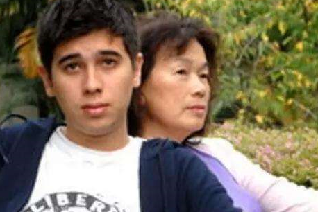 龙应台对生命都理性平等的尊重,她明白他们既是孩子也是独立的人