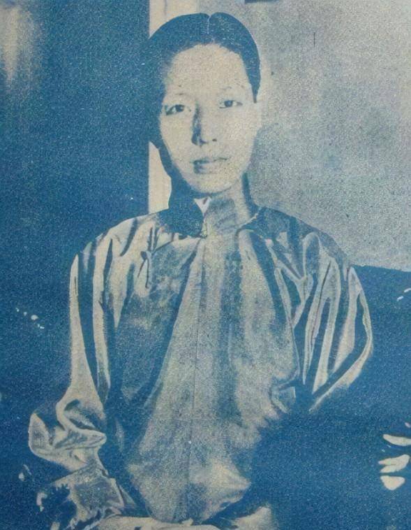 杜月笙痴爱30年,62岁与她结婚,临终前一句话令她泪崩_孟小冬_梅兰芳