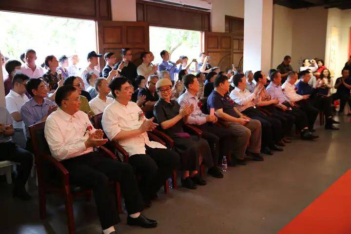 联合参谋部原副参谋长王冠中上将,军事科学院原政治部主任张东辉少将