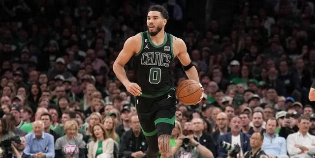 历史性表现!塔图姆33 13,布朗17中13,凯尔特人稳坐东部头把交椅_比赛_