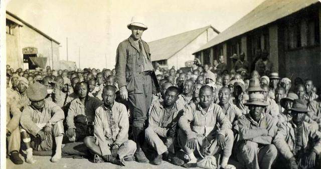 20世纪,越南黑帮海外欺负中国人,大圈帮得知之后,暴打越南黑帮