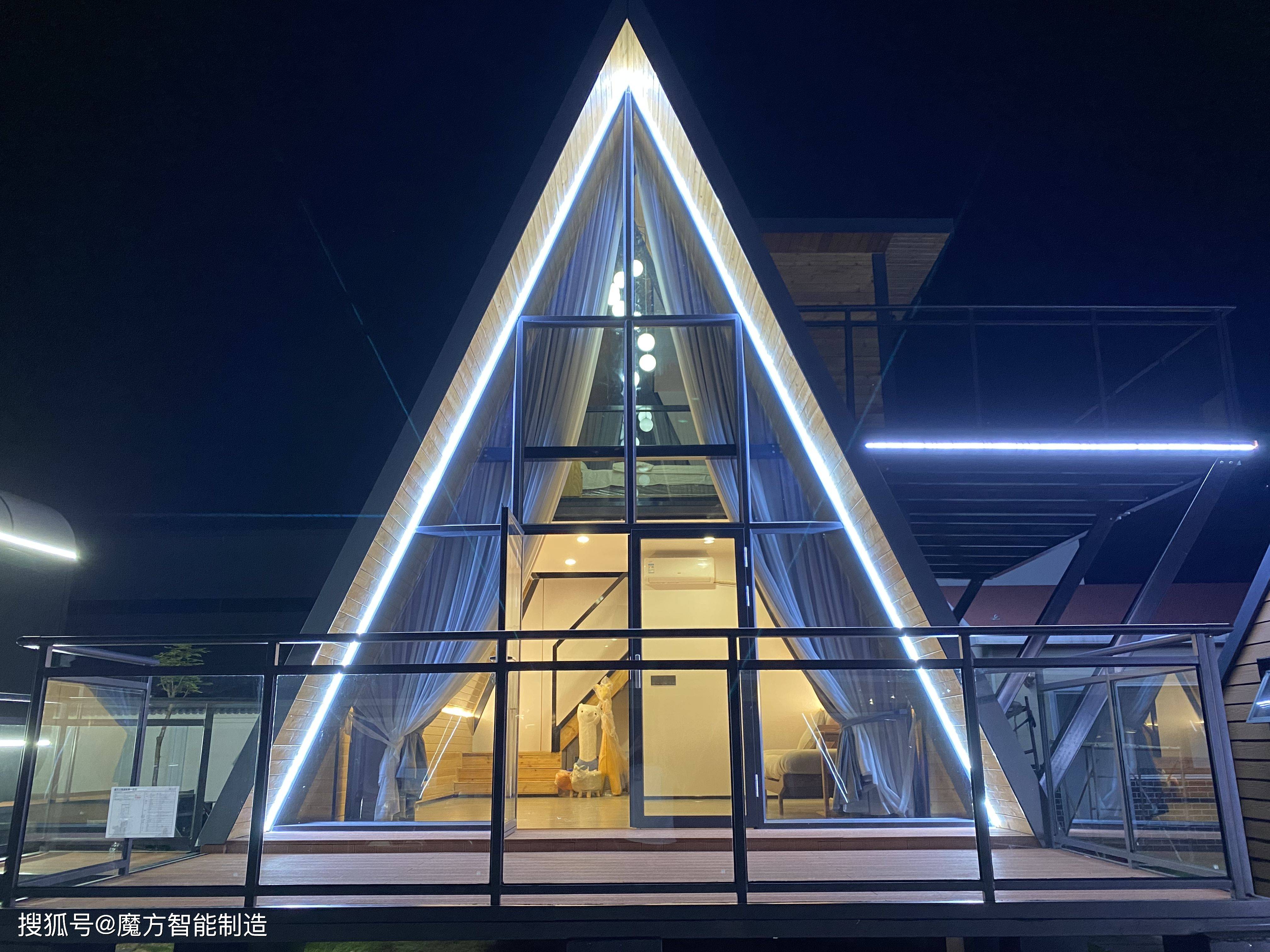 田园三角木屋:拥抱自然的温馨居所