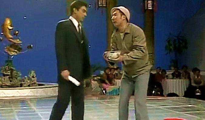 (图23)陈佩斯朱时茂到了零点报时的环节,家人们总是在心里默默地数着.