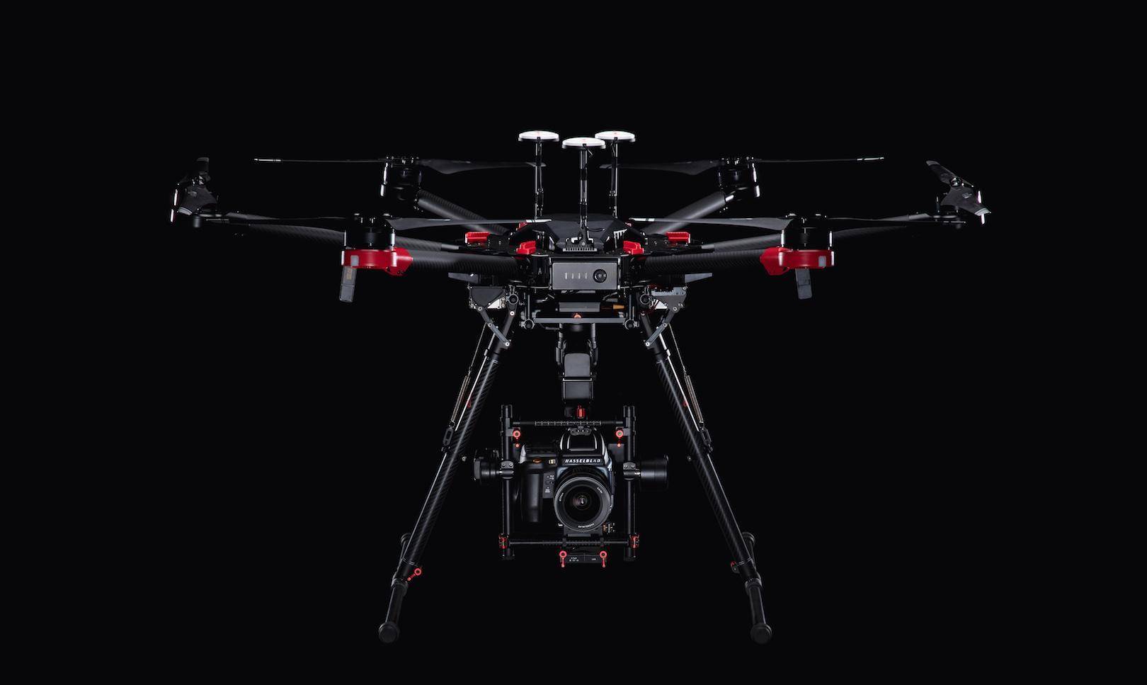 一无所有到制霸全球8年,美方都含泪支持,大疆究竟是如何逆袭的