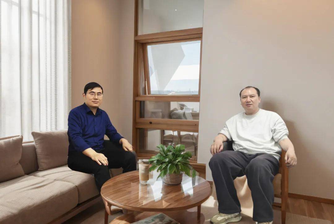 郑刚是阿里云创始成员,阿里专有云创始人,阿里云软件工程总工程师,云