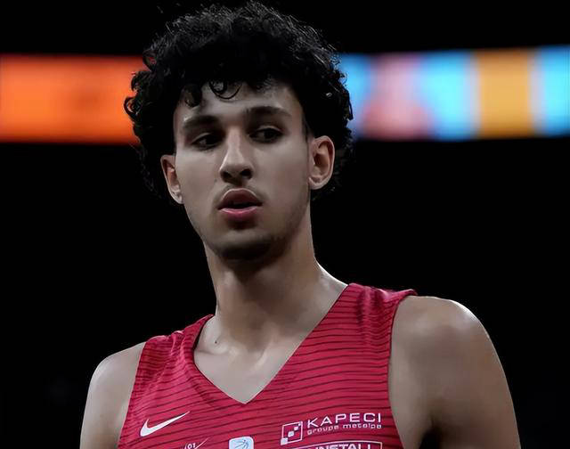 火箭青睐年轻新秀!名记费根料斯通看好扎卡里-里萨谢