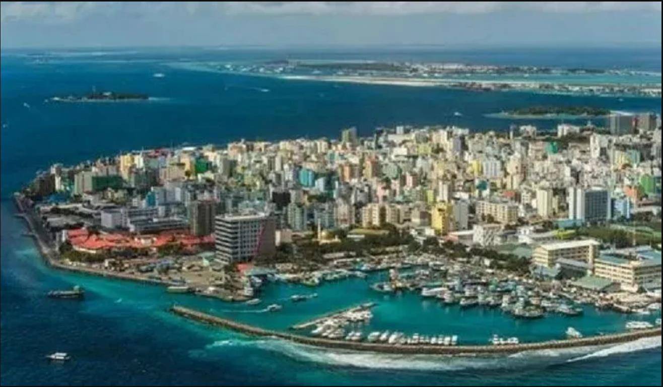 解放军当头一棒,强势破局!邻国不费一枪一弹,让印度卷铺盖走人