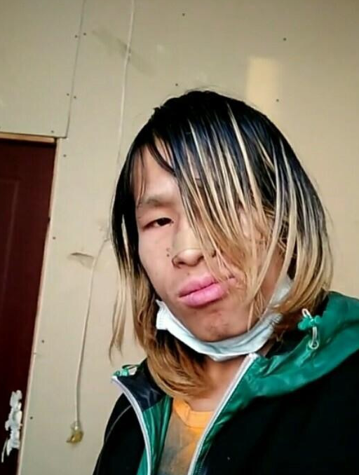 曾经,杀马特搂着女生,抽根香烟,洋洋得意,如今,他们混得怎样