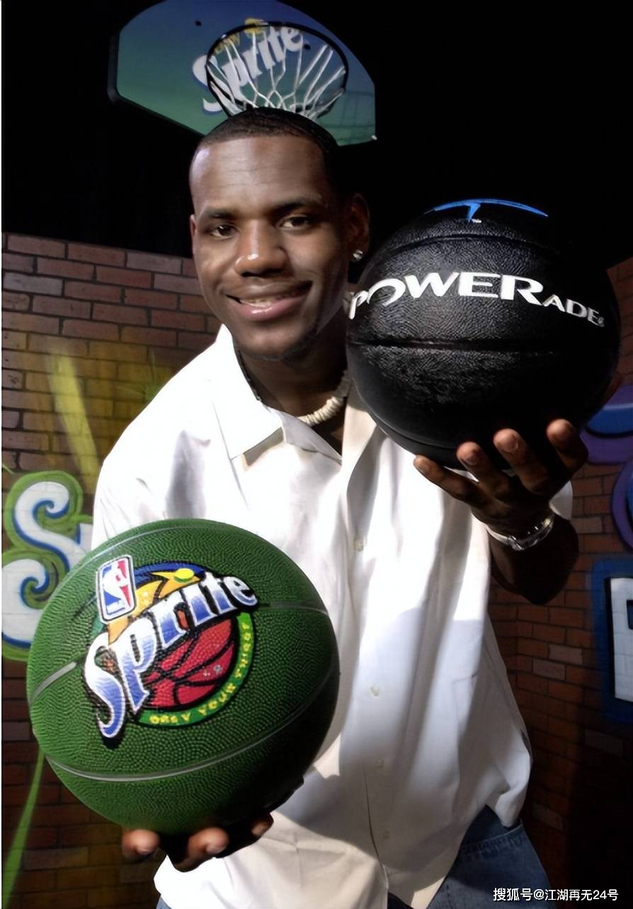 和乔丹争goat,高中两次登上体育画报,"小皇帝"詹姆斯传奇人生