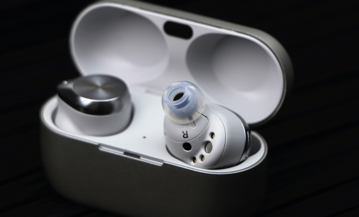 提升蓝牙耳机音质!omni耳机套搭配费兰朵,az80,akg n5005评测