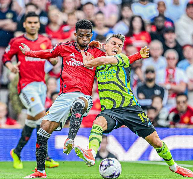 阿森纳绝杀曼联,拜仁轻取沃尔夫斯堡,马竞锁定欧冠资格