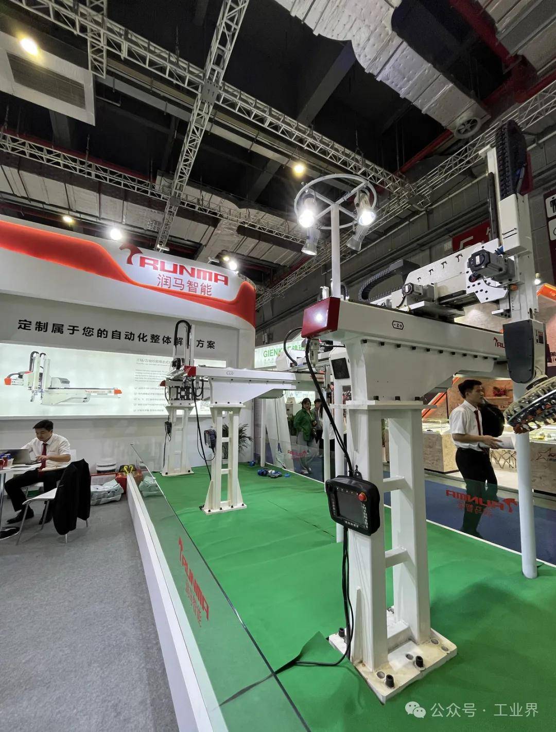 马智能科技有限公司是一家深耕工业机器人,水平机器人,通用机械手设备