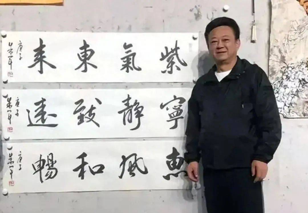 整体看来,朱军在绘画上的技法和水平,已经不是寻常绘画爱好者所能相比