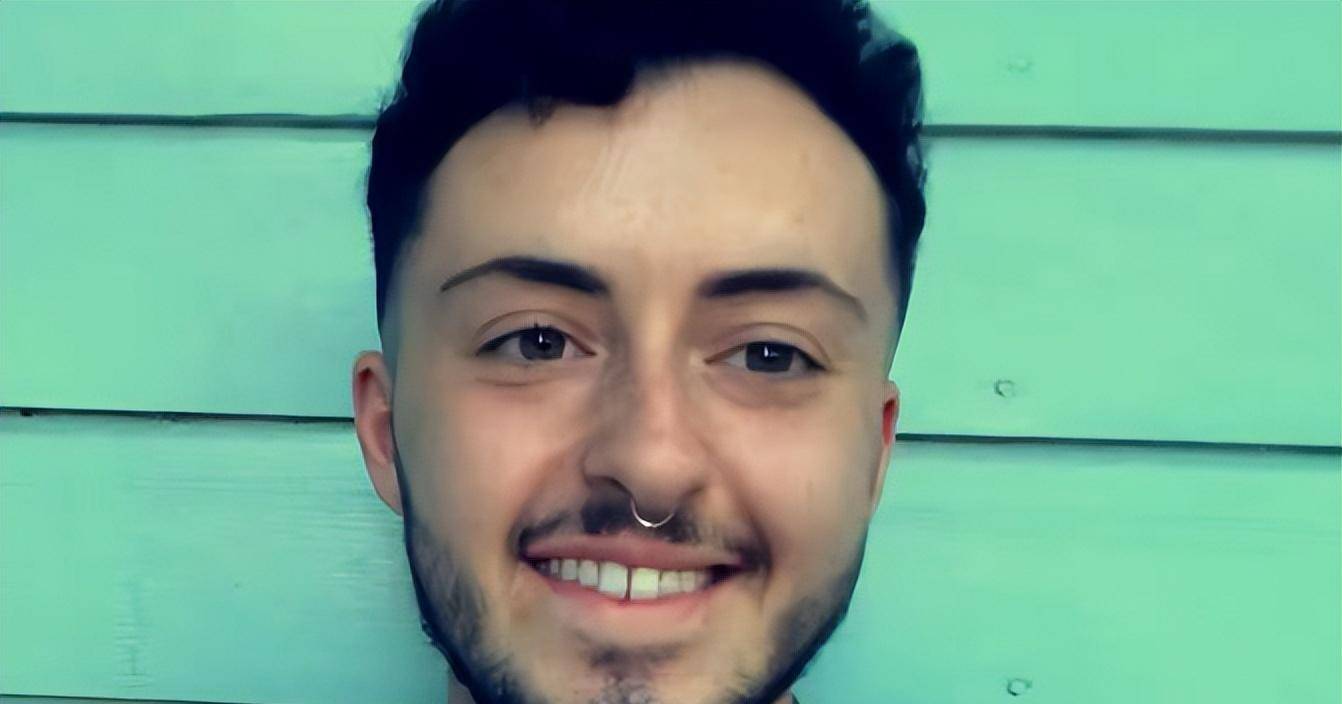 一场性侵,美国女孩切了胸部,变性成男人,7年后他又变回女人