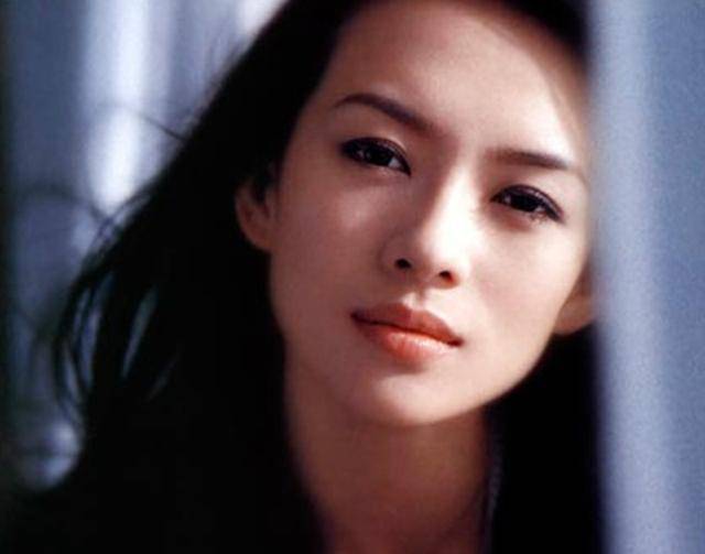 有一种"卸妆"叫章子怡,看到她真实颜值后,网友:国际范