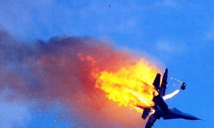 1954年我军误击英国客机,引发中美南海交火,后来怎么样了?