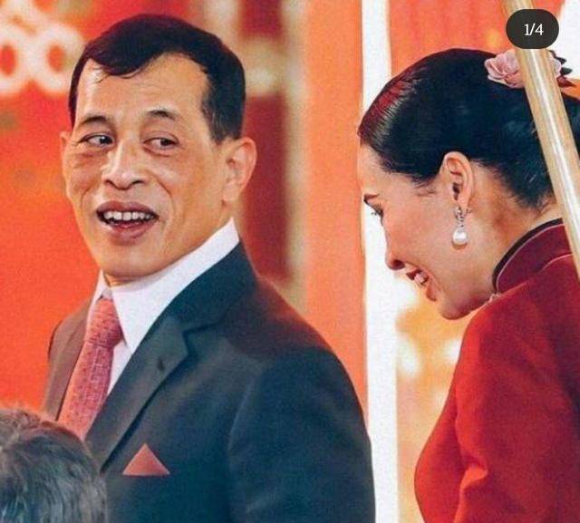 泰王嫔妃排排坐,西拉米最有气质,诗妮娜后全是假小子装扮