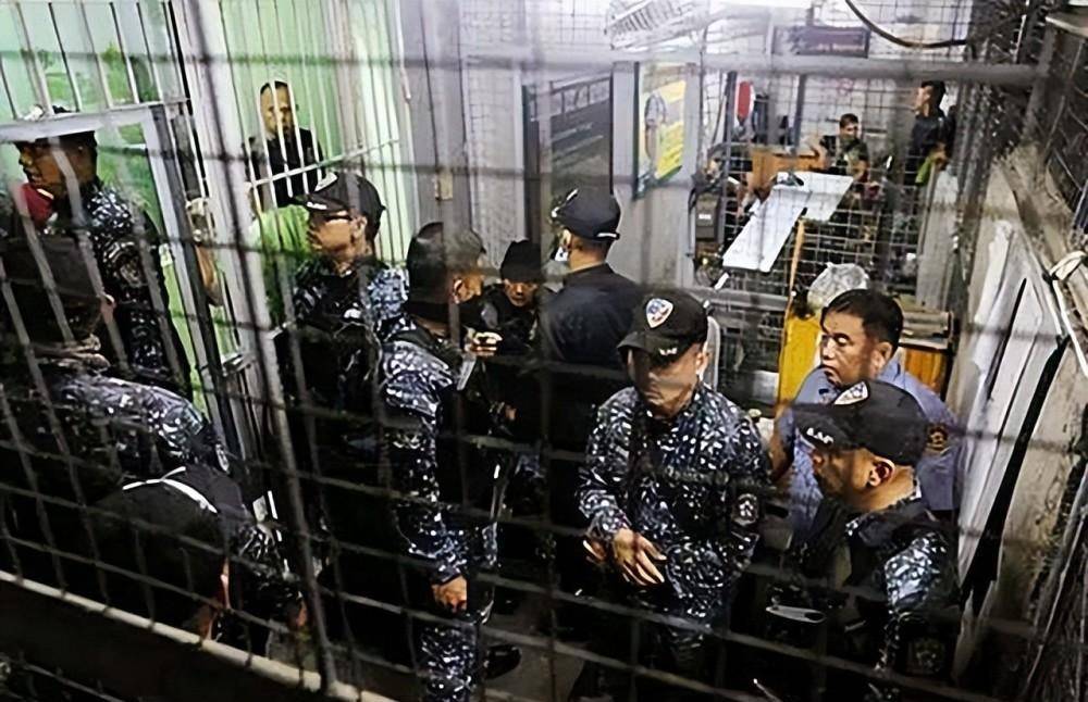 菲律宾黎刹监狱:黑帮盛行,男女混合关押,坐牢期间还能恋爱生子