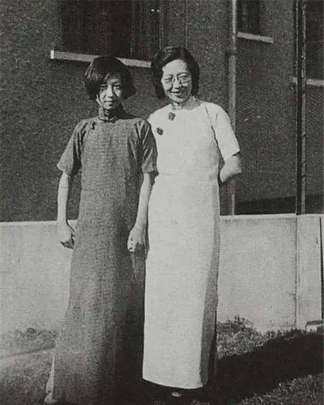 张茂渊:守着一块霞帔等了52年,终于在闺蜜走后,嫁给了如意郎君