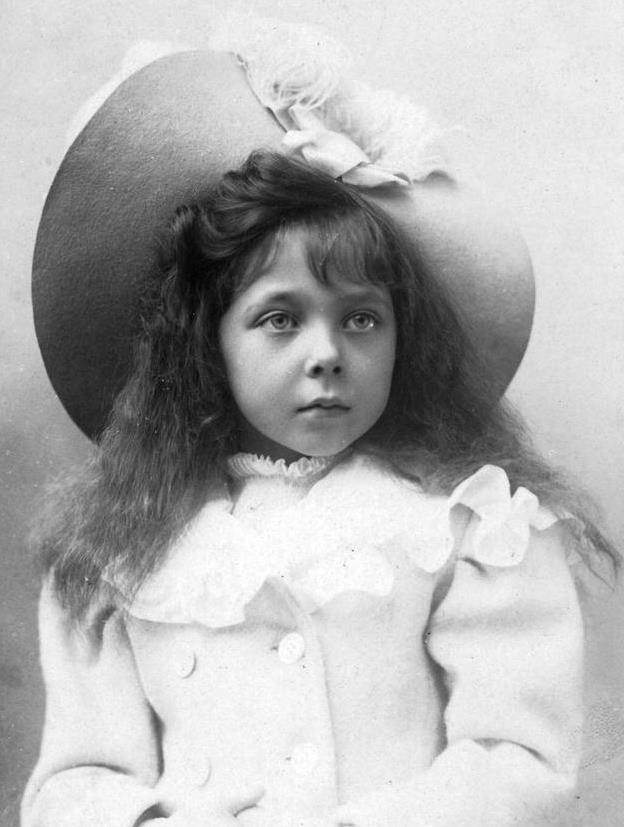 黑森公主,维多利亚女王最疼爱的曾外孙女,却年仅8岁早夭_伊丽莎白_恩