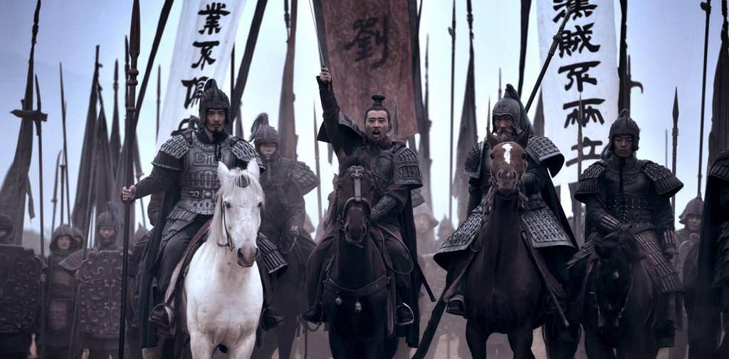 如果穿越到三国时代,在魏蜀吴哪个国家做官最好?为什么