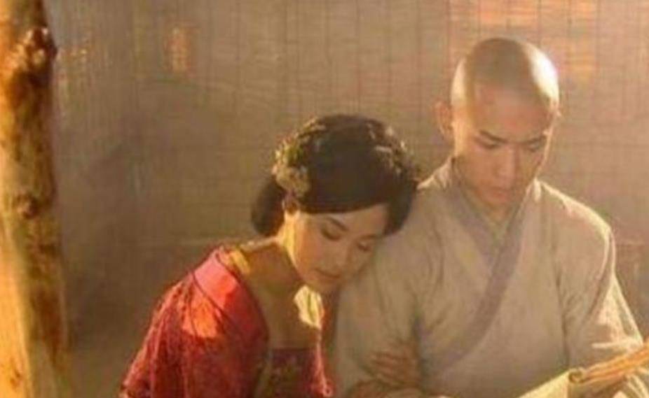 中国一潇洒和尚,7岁出家游历,2次破戒娶妻,逝后被瞻仰供奉_鸠摩罗什