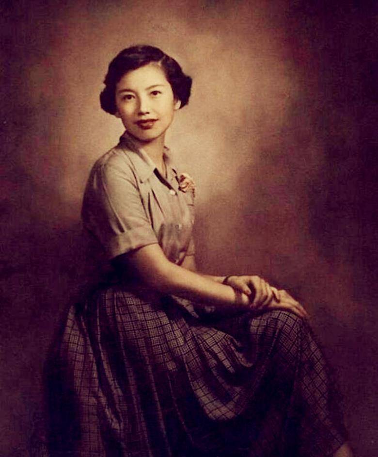 余美颜:被称民国"第一欲女",以男人写书,为何28岁跳海自杀?