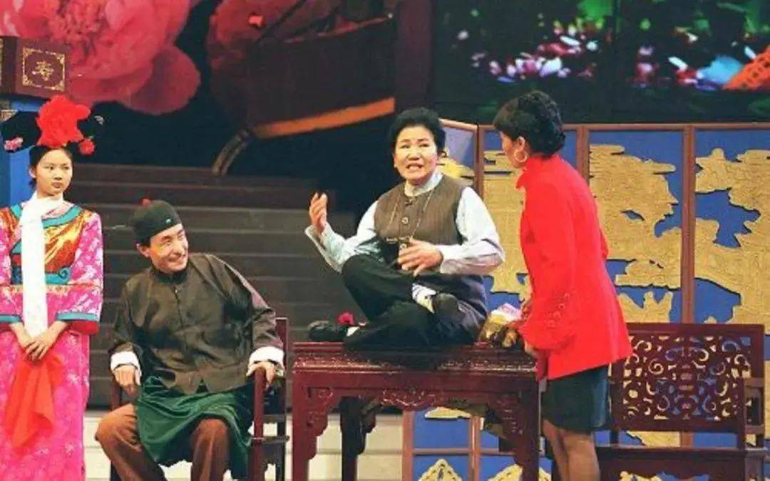 春晚10个经典小品:有的出道即巅峰,有的开播前一刻才拍板_陈佩斯