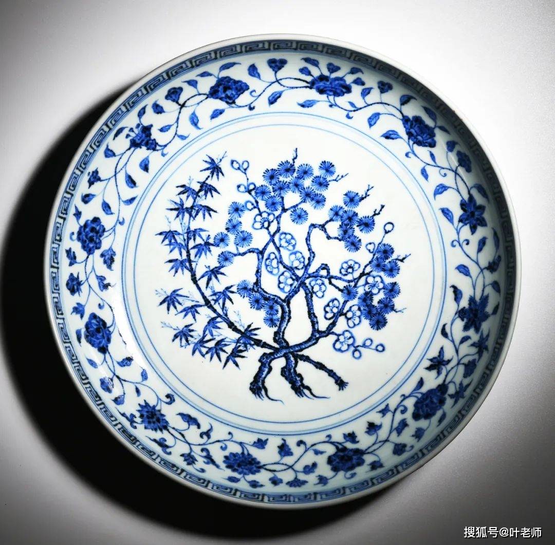 4cm款识:"大清嘉庆年制"篆书款出版:《东瀛遗珠