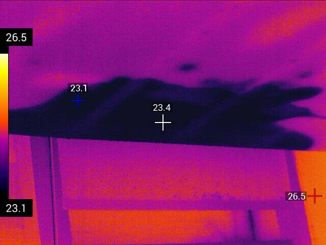 无人机搭载红外热成像技术赋能建筑外墙检测