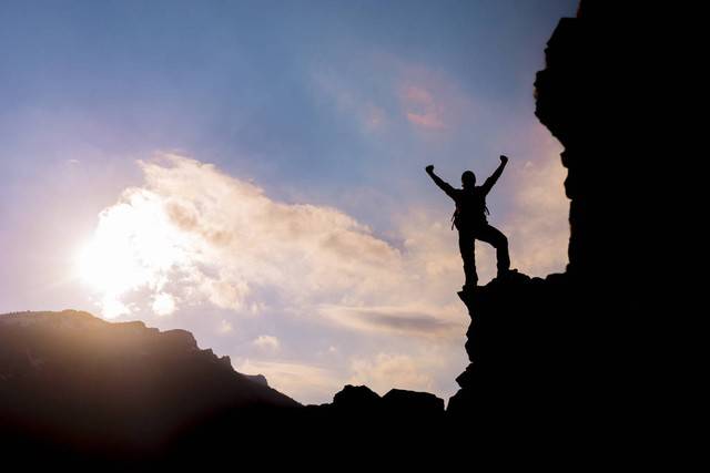 情感的高峰与低谷:人生的起起伏伏