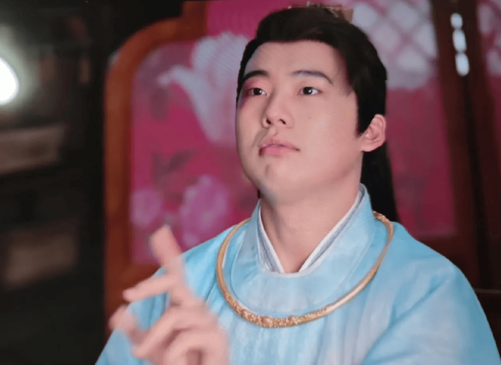 原创            郭麒麟新造型亮相，范思辙胖了引热议，与瘦身范闲对比鲜明-郭麒麟饰演范闲