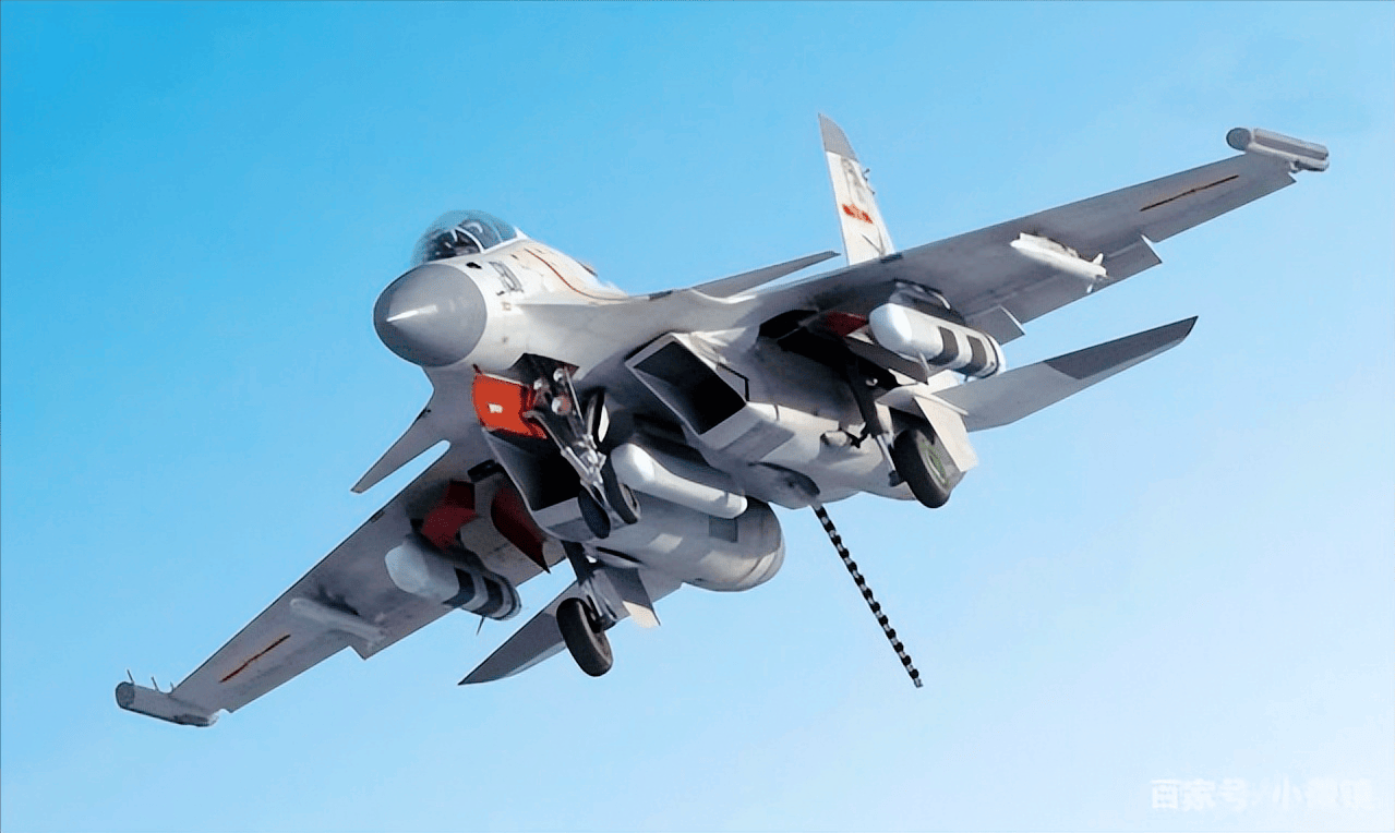 歼-15d电子战飞机:为何能成为电子空战中的猛禽之王?