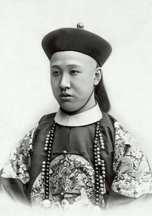 载沣:一个满清权贵的尴尬人生,大权在握的无能者