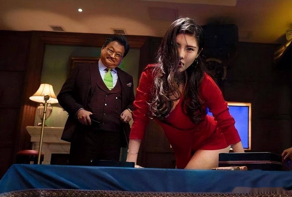 同时,她还成立了自己的工作室,通过经营工作室和代言活动来维持自己的