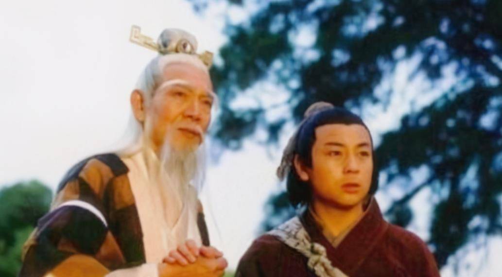 张三丰为什么"终身不娶"?把7个弟子的名字连起来,就明白了