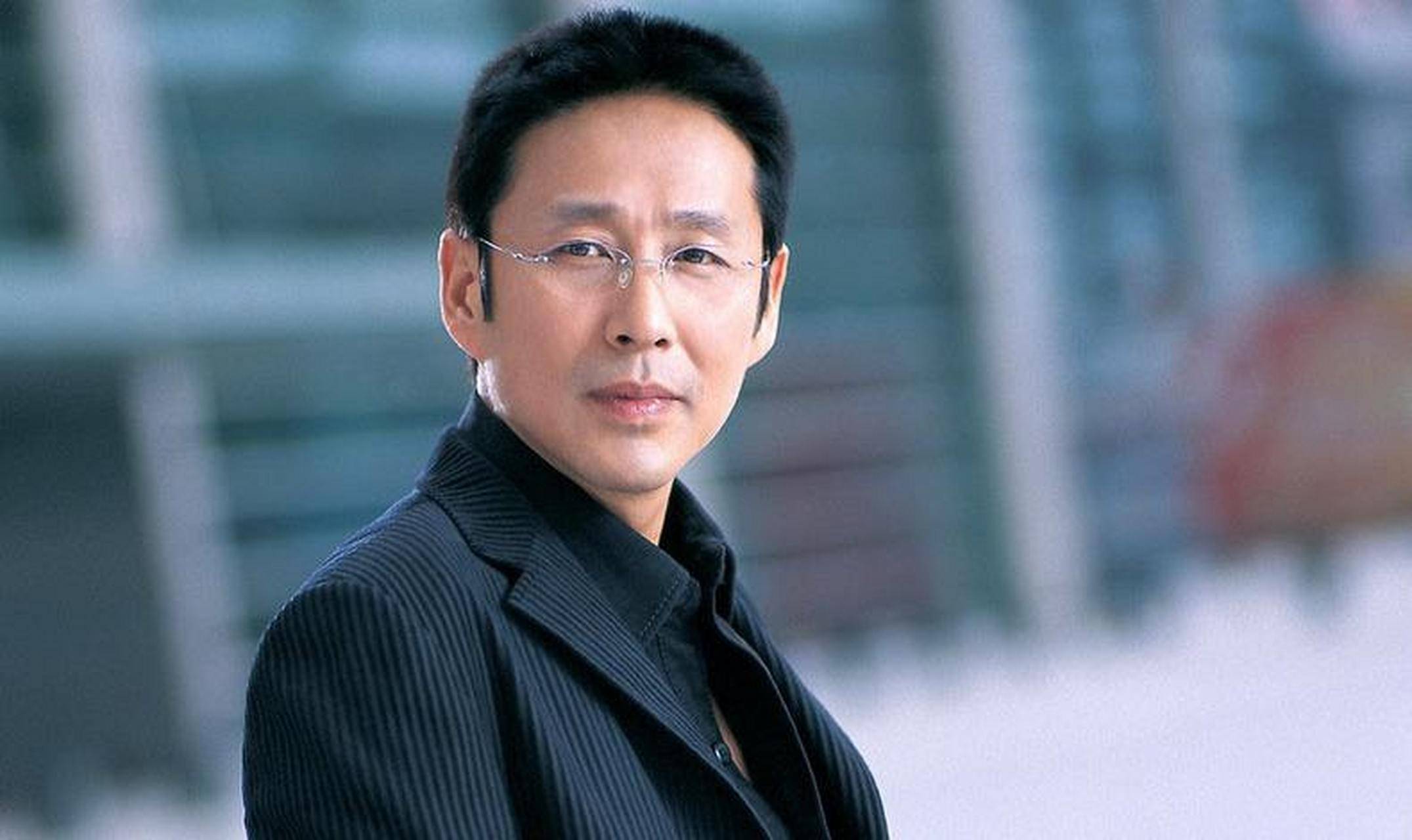 陈道明飞奔上热搜,老戏骨展现矫健风采,庆帝速度引发热议