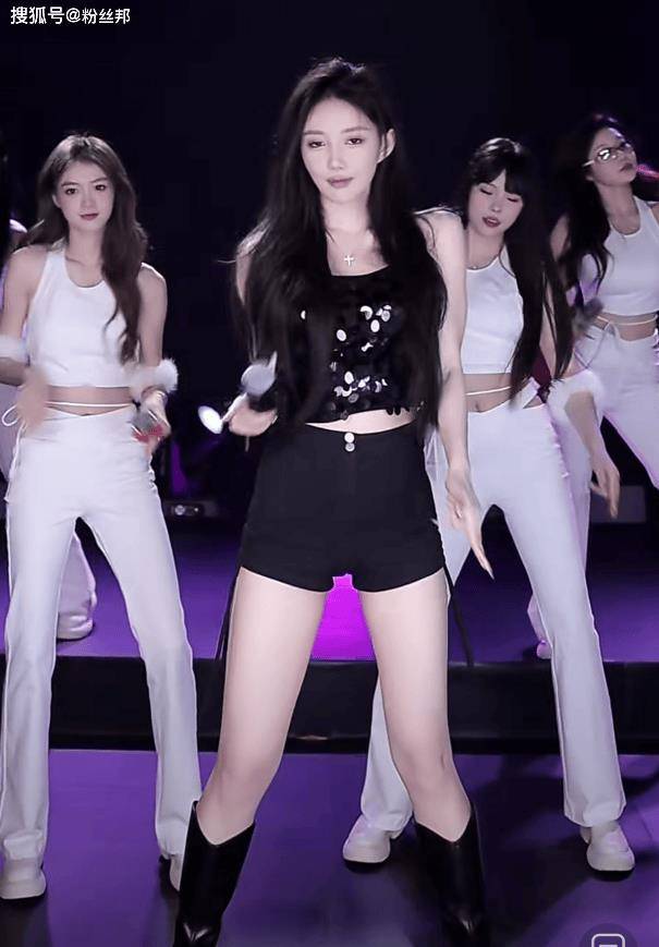 不支持主播跳舞?小小玉酱不愿在斗鱼养老,网友:你那个不算舞蹈