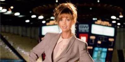 湖人老板珍妮-巴斯的"风流上位记"