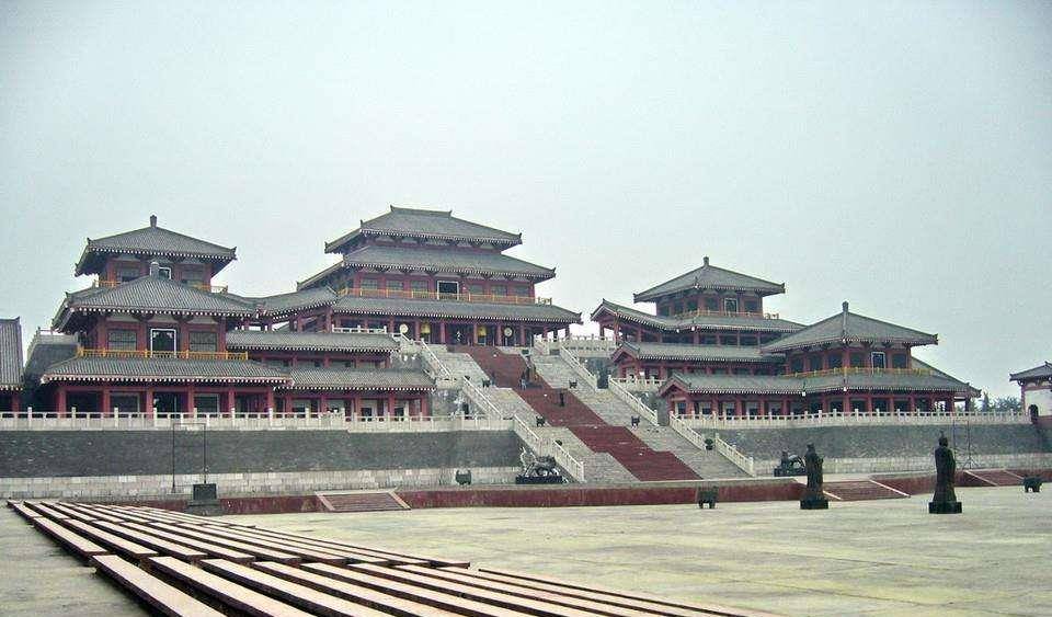 秦始皇留下的烂尾工程,荒废2000年,仍被联合国评为"天下第一"