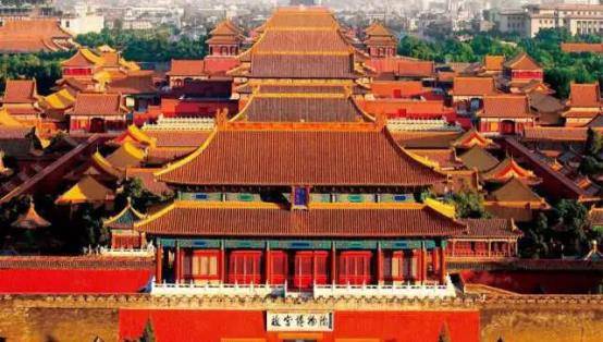永乐五年,经过仔细的筹备工作,故宫的修建正式展开.