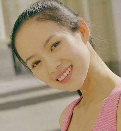章子怡怀孕后,展现出成熟女性的迷人