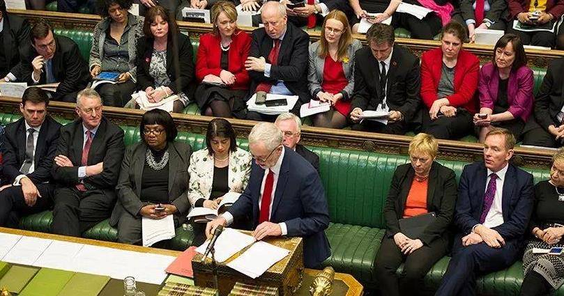 惨遭欧洲各国"抛弃"的英国,后悔脱欧了吗?